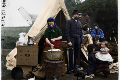 Civil-War-Family-in-Camp