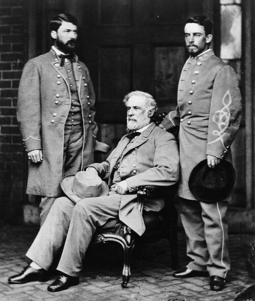 Gen Robert E Lee Maj porch home April 1865